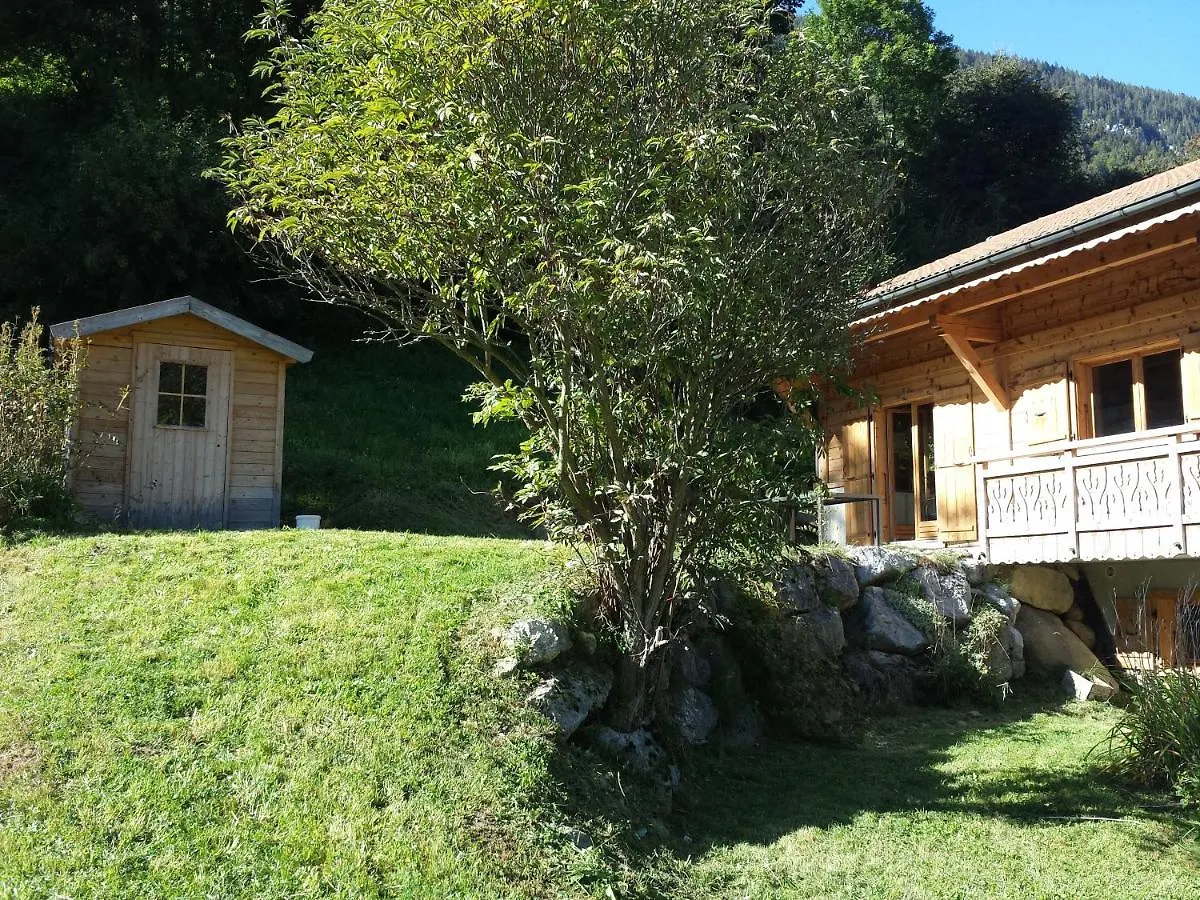 Magnifique Chalet Au Coeur Du Village Du Reposoir Le Reposoir